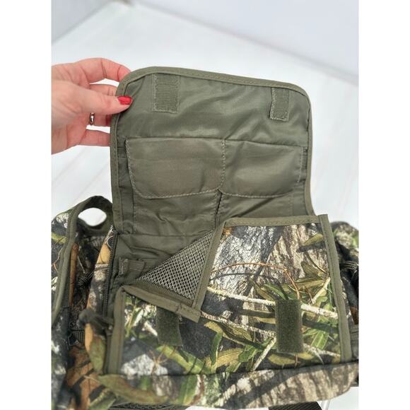 Mossy Oak Turkey Thugs Fanny Pack Belt 15 Pocket Obsession Camo Hunting Archery - Picture 3 of 10